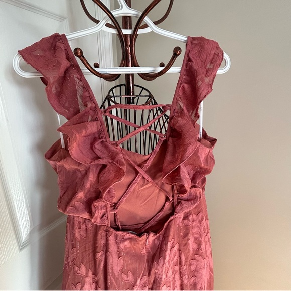 Host Pick ♥️ NWT Lulus Rusty Rose Floral Maxi Dress - Picture 6 of 10